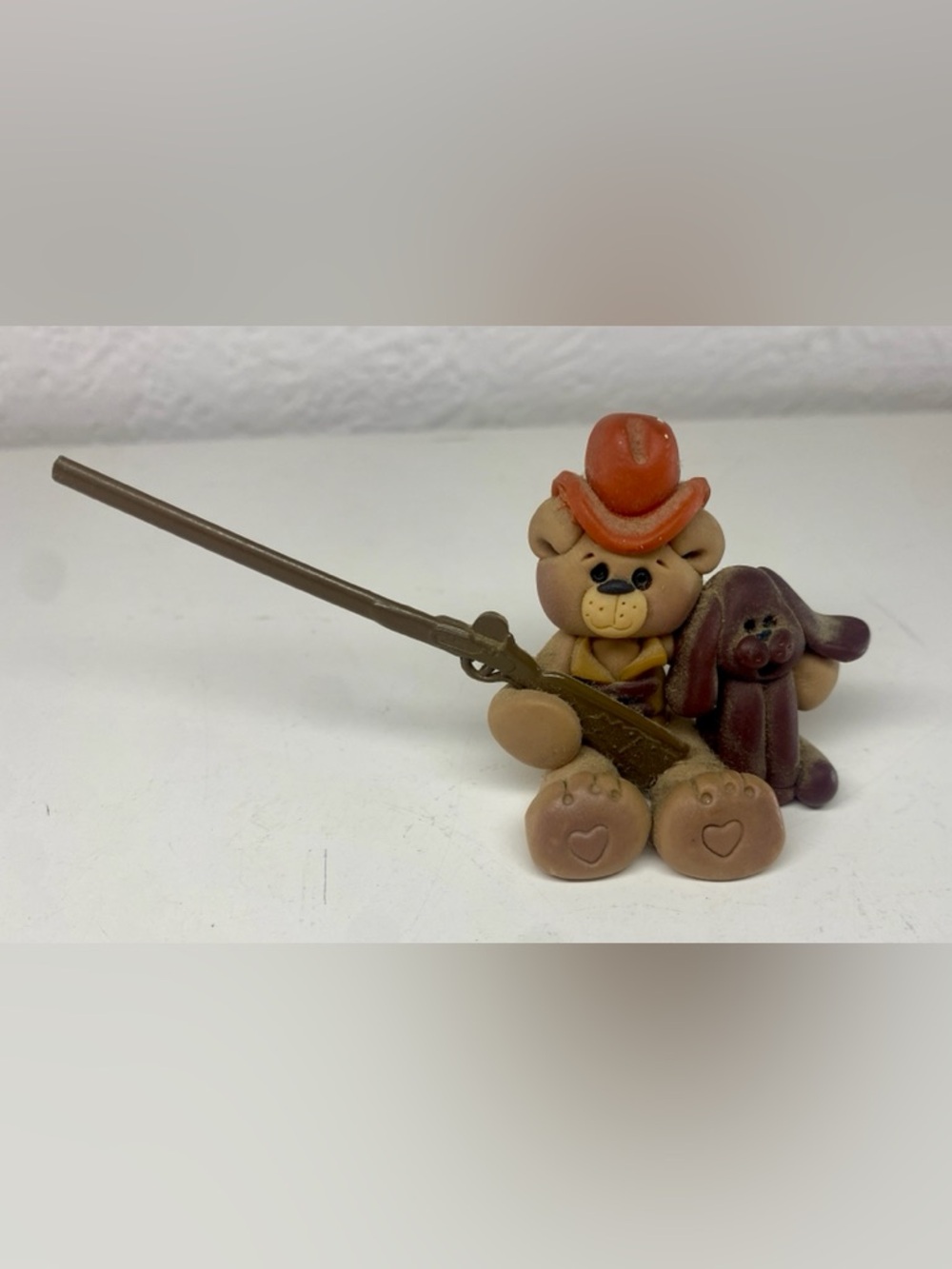 VTG Mini Cute Teddy Bear Hunter Figurine Orange Hat Rifle Hound Dog 2" Resin